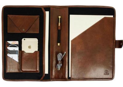 folde rudas Odinis dokumentu bloknotu nesiojamo kompiuterio macbook air popieriu A4 plancetes deklas papke imaute is naturalios odos gaminai kaledines gimtadienio jubiliejaus prabangios brangios verslo partneriams dovanos vyrui vyrams teciui sunui 146