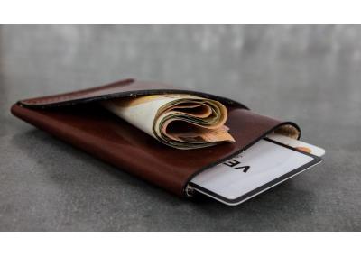 Naturalios odos banko korteliu vizitiniu slim pinigine vyriska vyrui mini maza moderni  deklas is odos imaute odiniai gaminai kaledines gimtadienio prabangios brangios dovanos vyrui vyrams teciui sunui 36