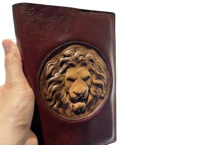 [ Naturalios odos odinis Uzrasines aplanaks deklas darbo knygai is odos dovana zodiakui liutas vyrui sunui vaikinui antikine senovine dekoruota gimtadinio jubiliejaus vadovui direktoriui 1