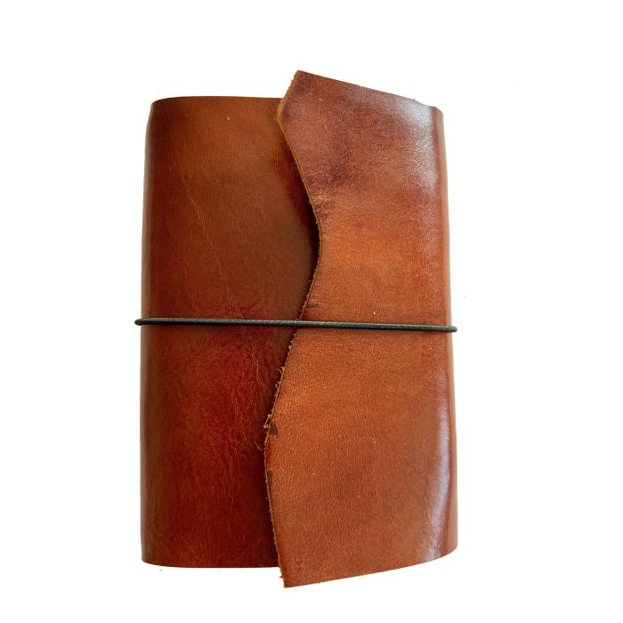 A7 užrašinė su gumyte | 3vnt knygutės viduje