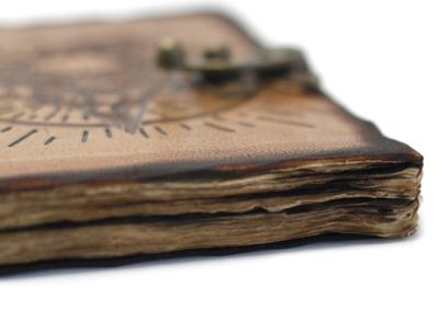 Odinė užrašinė – Pentagon & Skull with Burns Detail Notebook (18x13 cm)