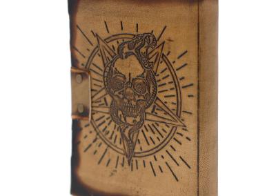Odinė užrašinė – Pentagon & Skull with Burns Detail Notebook (18x13 cm)