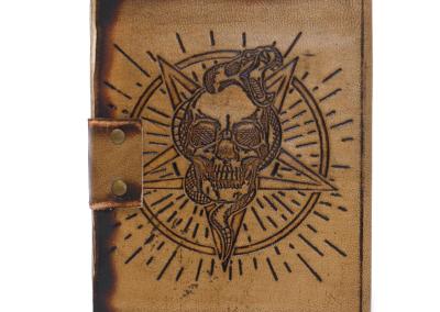 Odinė užrašinė – Pentagon & Skull with Burns Detail Notebook (18x13 cm)