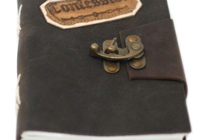 Odinė užrašinė – Black Confessions with Lock Notebook (18x13 cm)