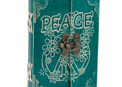 Odinė užrašinė – Green Peace with Lock Notebook (18x13 cm)