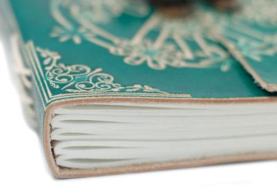 Odinė užrašinė – Green Peace with Lock Notebook (18x13 cm)