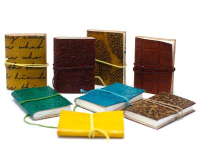 Odinė užrašinė – Mini Assorted Leather Notebooks (10x7.5 cm)