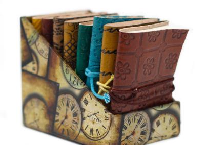 Odinė užrašinė – Mini Assorted Leather Notebooks (10x7.5 cm)