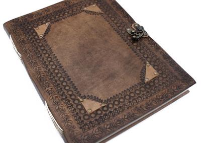 Odinė užrašinė – Huge Customisable Visitor Leather Book 10x13