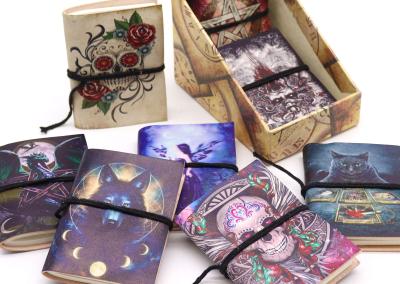 Odinė užrašinė – Assorted Gothic Notebooks 7x10cm (display pack)