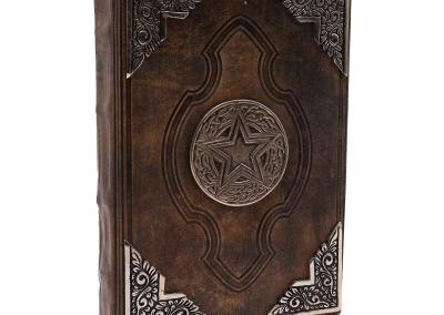 Odinė užrašinė – Hefty Brown Tan Book - Zinc Pentagon Decor - 26x18cm