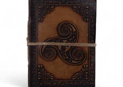 Odinė užrašinė – Assorted Small Esoteric Leather Notebooks (4x3